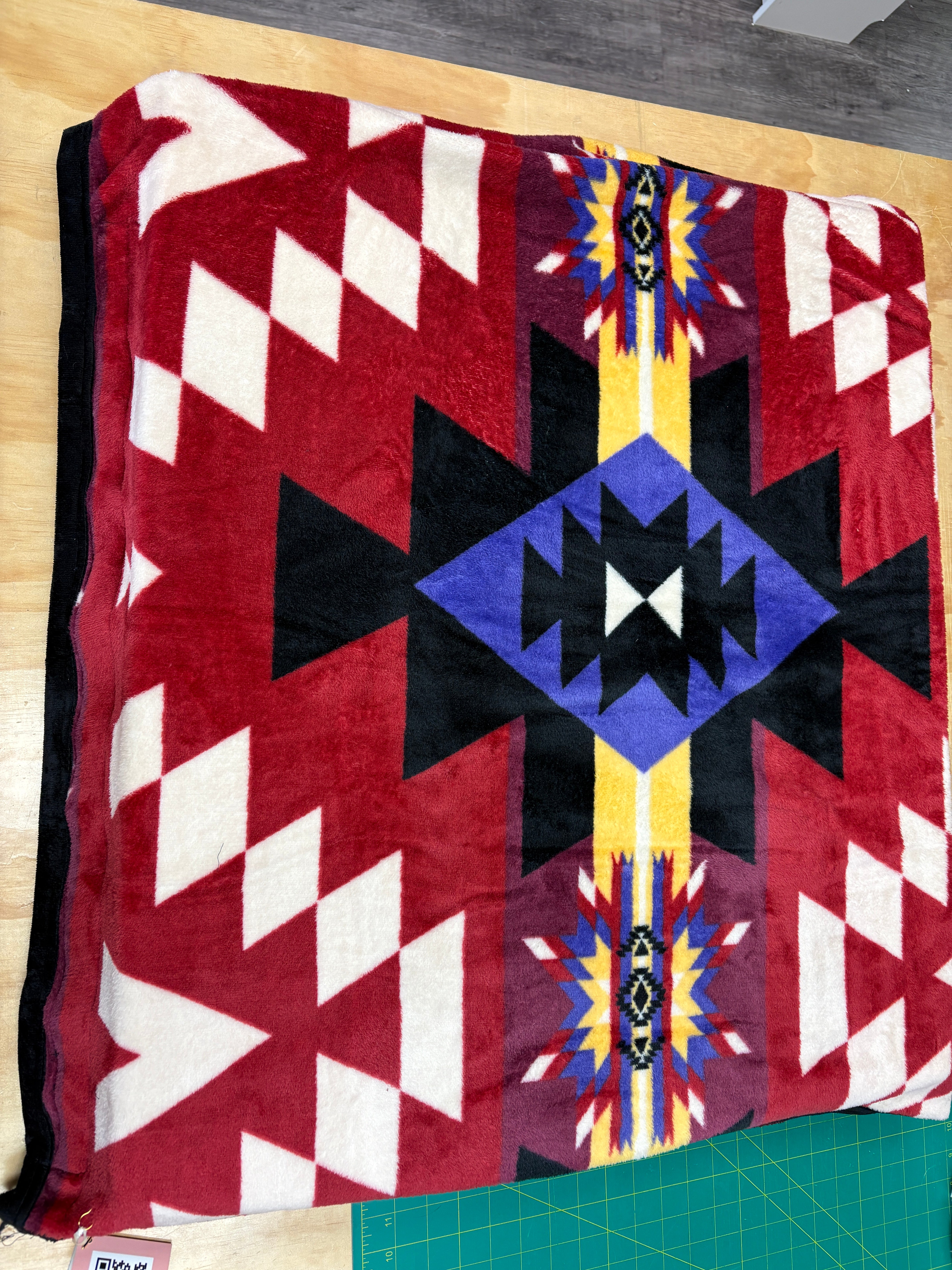 Hayley Turning Robe Medium Pet Bed