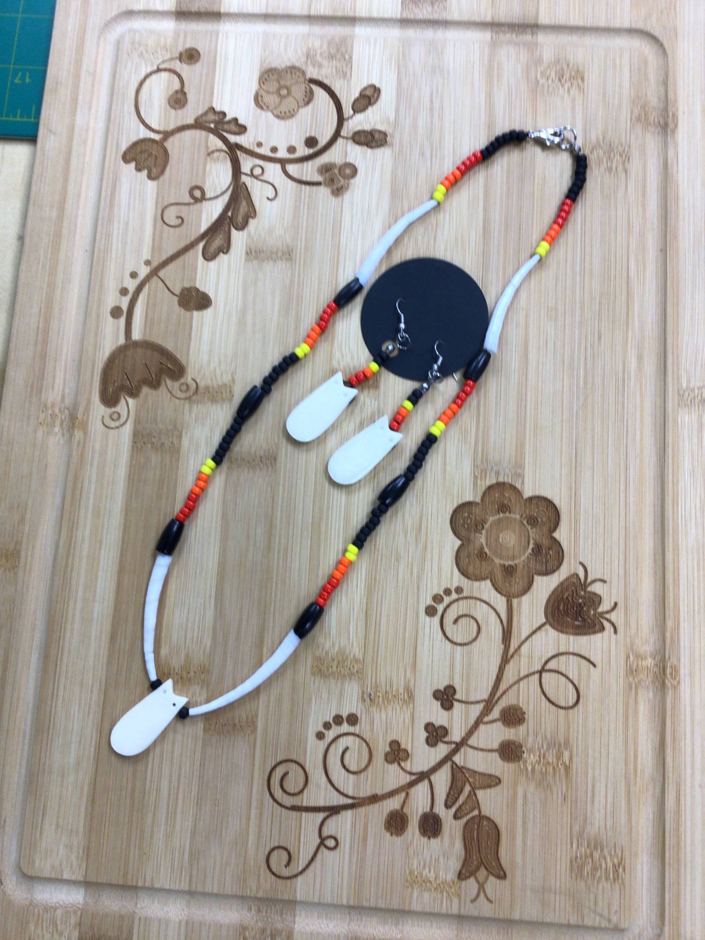 Elk Teeth Set (Black)