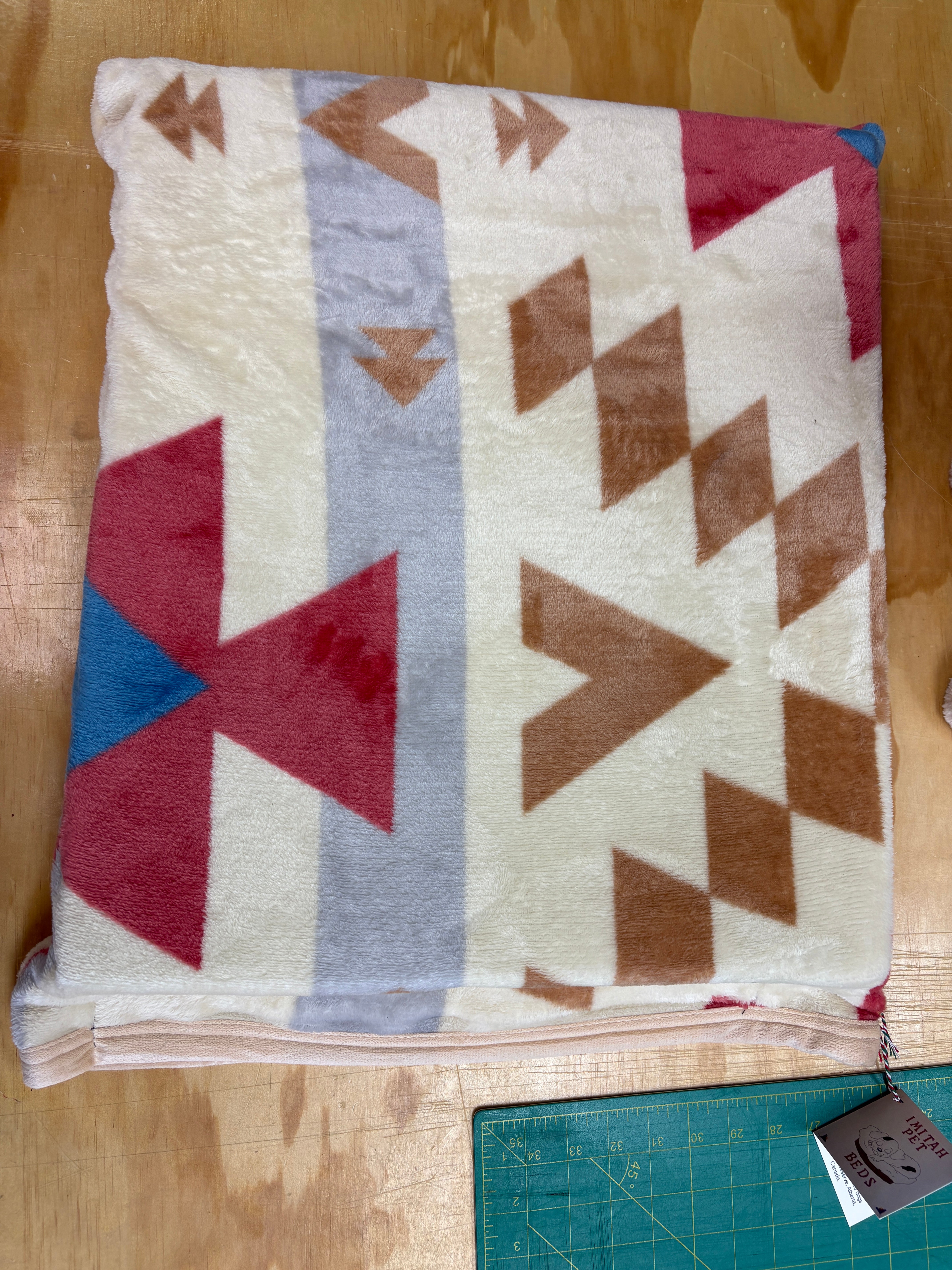 Hayley Turning Robe Small Pet Beds