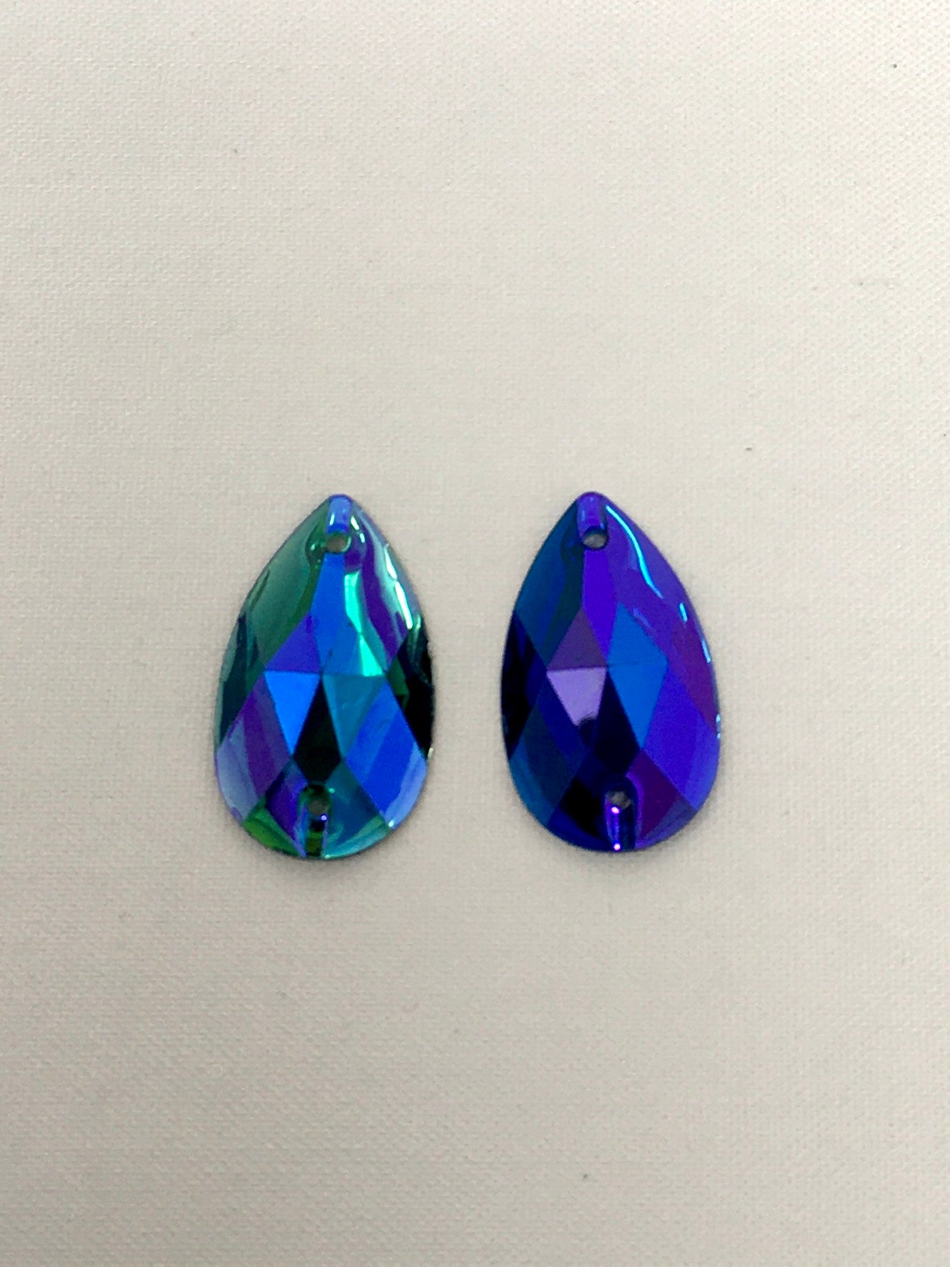 Rhinestone Earring Center Pair